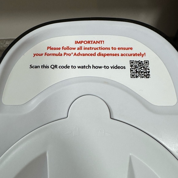 Baby Brezza Automatic Formula Dispenser - White - Picture 6 of 6